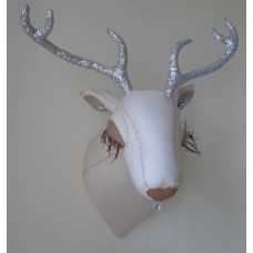 Deer Trophy with silver sequins antlers